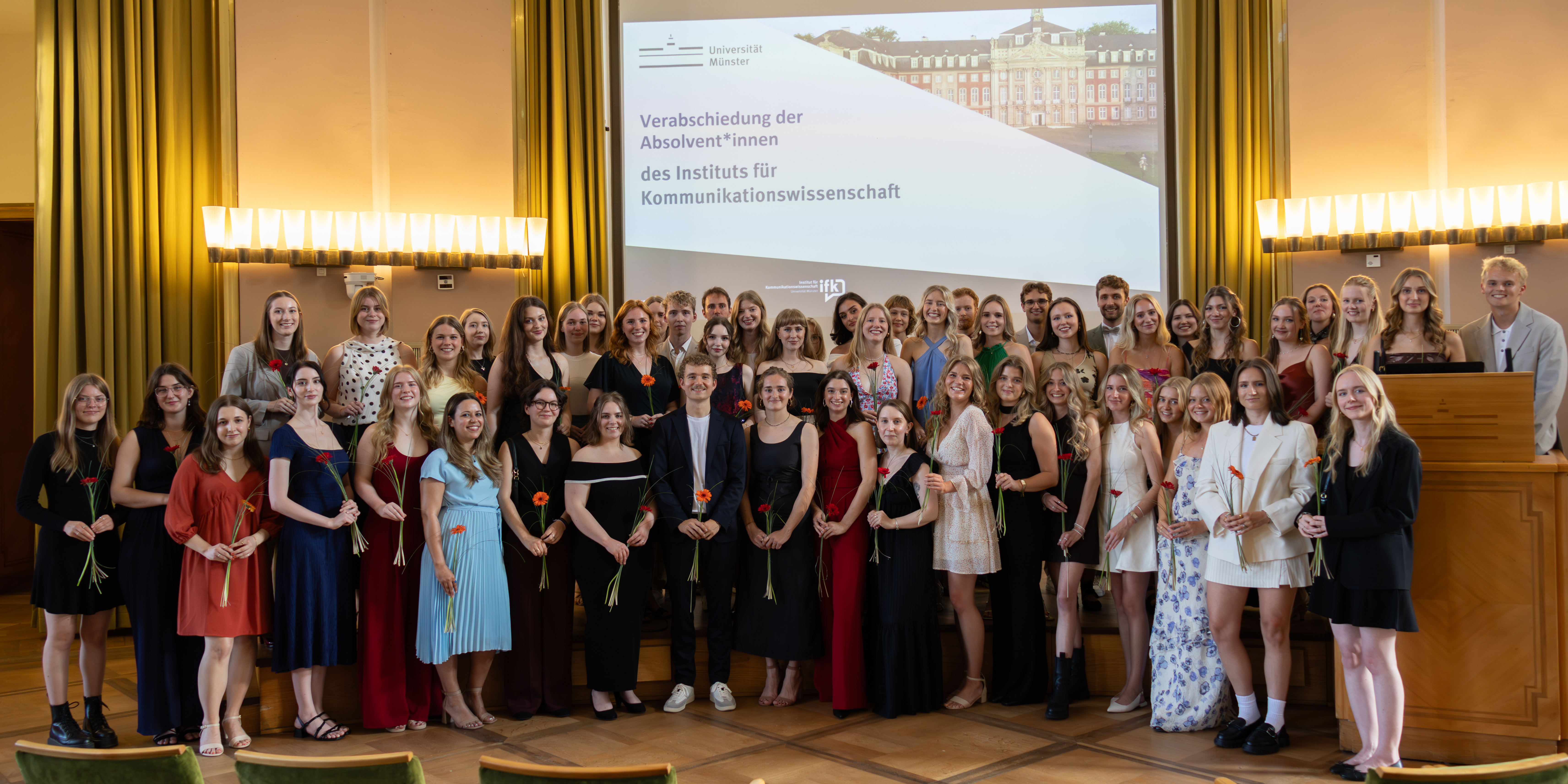 Foto der Bachelor-Absolvent*innen