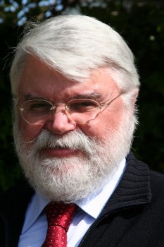 Dr. Gerhard Erker