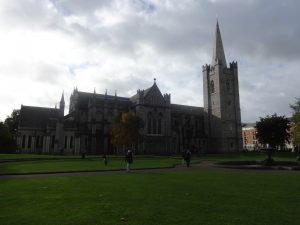 St. Patricks Cathedral, eine der zahlreichen Kirchen und Sehenswürdigkeiten Dublins