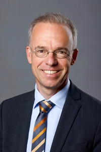 Professor Dr. Gernot Sydow, M.A.