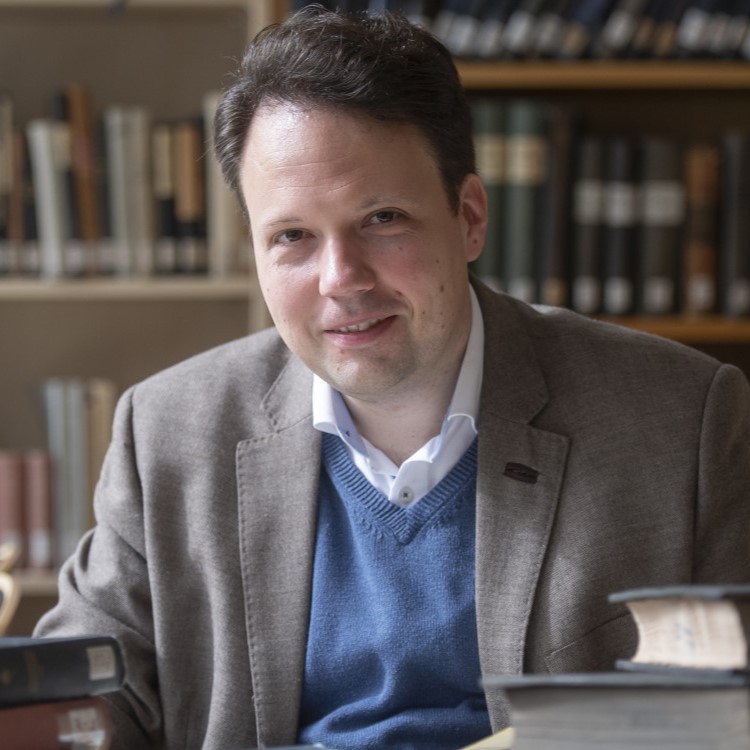 Prof. Dr. Michael Seewald