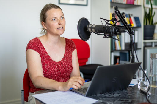 Prof. Dr. Nina Springer im Podcast