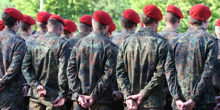 Die Militärsoziologie untersucht unter anderem, wie und warum jemand Soldat wird.<address>© Thaut Images - stock.adobe.com</address>