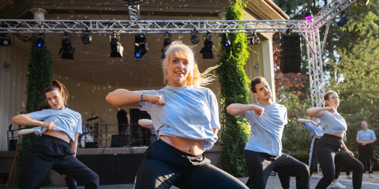 Die Hip-Hop-Tanzgruppe des Hochschulsports überzeugte mit ihrer Choreographie.<address>© Uni MS - Christoph Steinweg</address>
