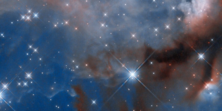 Diese Aufnahme des Hubble-Weltraumteleskops zeigt eine Ansammlung von interstellarem Gas und Staub, mehr als 5.300 Lichtjahre von der Erde entfernt. Teleskope helfen dabei, die Entwicklungsgeschichte des Universums zu rekonstruieren.<address>© ESA/Hubble and NASA, J. Tan (Chalmers University and University of Virginia), R. Fedriani</address>