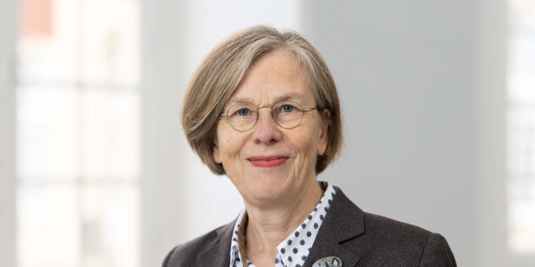 Portraitfoto Prof. Dr. Marianne Heimbach-Steins<address>© Uni MS - Peter Leßmann</address>