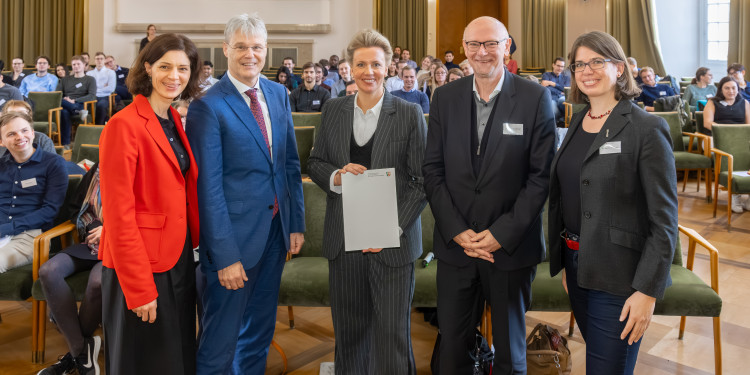 The International Graduate School “BACCARA” is set to receive around five million euros from the Ministry for Culture and Science of the State of North Rhine-Westphalia.<address>© Uni MS - MünsterView</address>